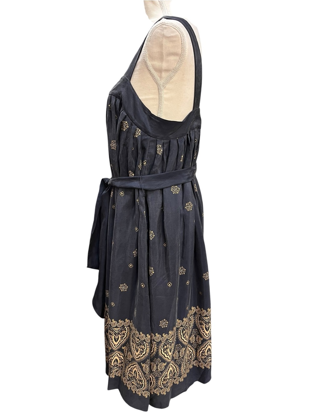 Banana Republic 100% Silk Navy Gold Border Print Belted Dress Size 10 NWT - Picture 7 of 10